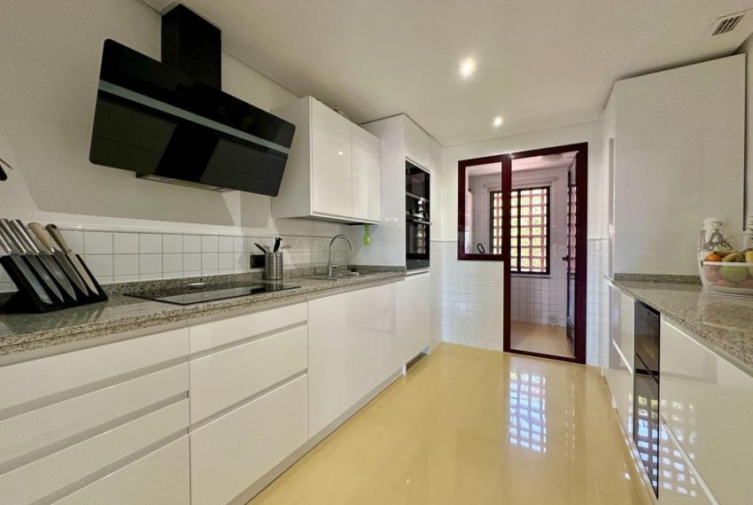 R5011372-Apartment-For-Sale-Marbella-Duplex-3-Beds-271-Built-12