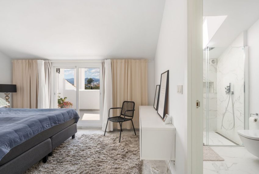 R5012119-Apartment-For-Sale-Nueva-Andalucia-Penthouse-Duplex-3-Beds-133-Built-3