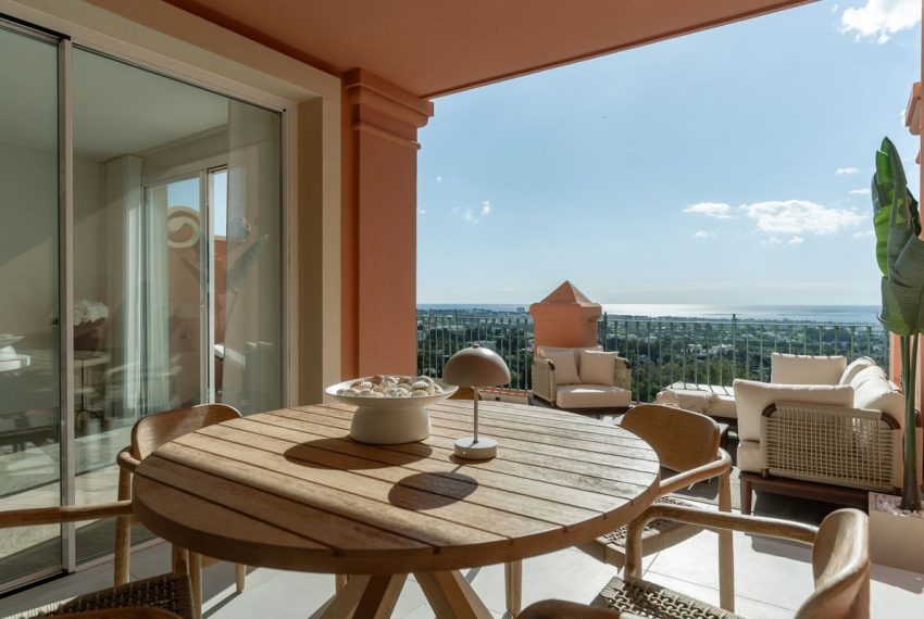 R5012209-Apartment-For-Sale-Monte-Halcones-Duplex-4-Beds-180-Built-4