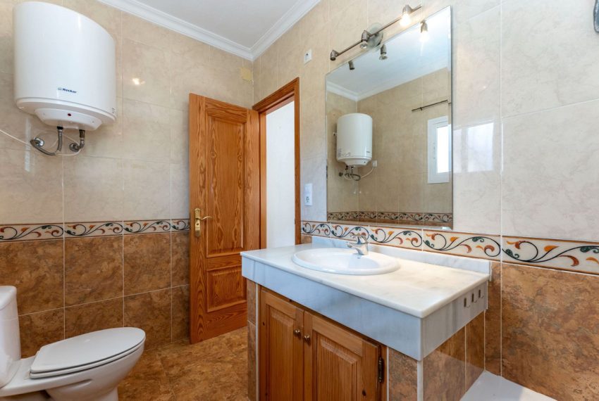 R5012299-Villa-For-Sale-Coin-Detached-3-Beds-120-Built-11