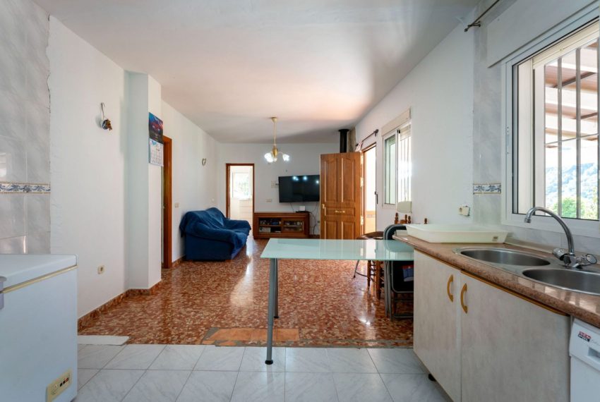 R5012299-Villa-For-Sale-Coin-Detached-3-Beds-120-Built-5