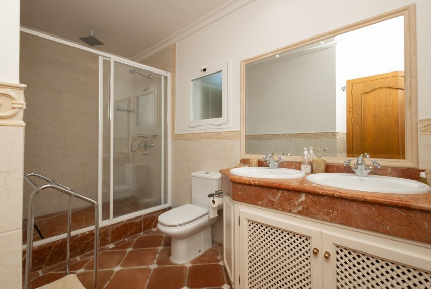 R5012335-Villa-For-Sale-Guadalmina-Alta-Detached-4-Beds-260-Built-14