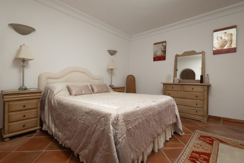 R5012335-Villa-For-Sale-Guadalmina-Alta-Detached-4-Beds-260-Built-15
