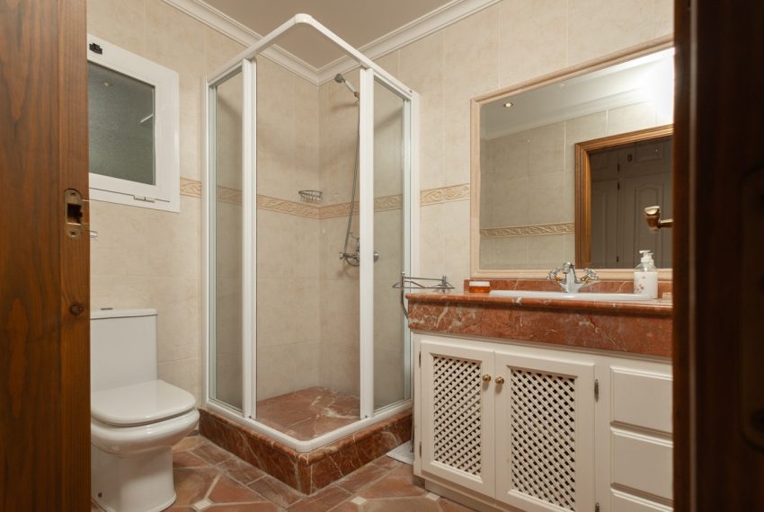 R5012335-Villa-For-Sale-Guadalmina-Alta-Detached-4-Beds-260-Built-18