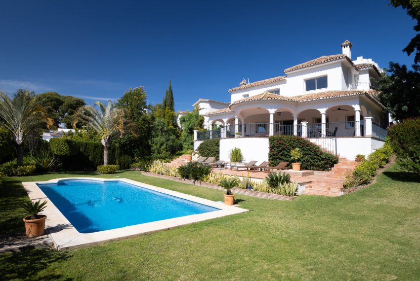 R5012335-Villa-For-Sale-Guadalmina-Alta-Detached-4-Beds-260-Built