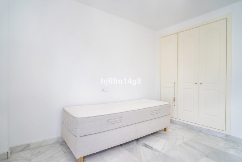 R5013697-Townhouse-For-Sale-Nueva-Andalucia-Terraced-3-Beds-168-Built-13