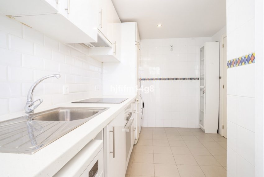 R5013697-Townhouse-For-Sale-Nueva-Andalucia-Terraced-3-Beds-168-Built-7