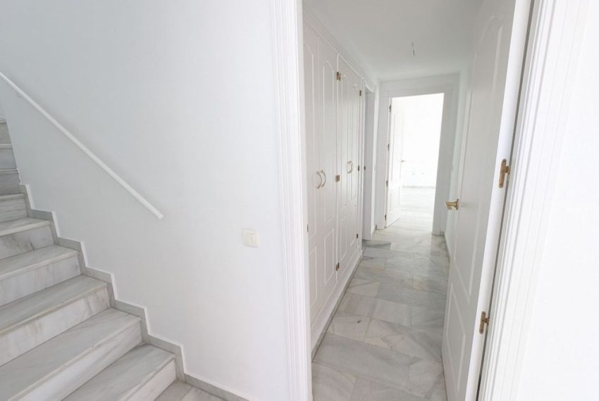 R5014030-Apartment-For-Sale-Puerto-Banus-Penthouse-Duplex-2-Beds-155-Built-12