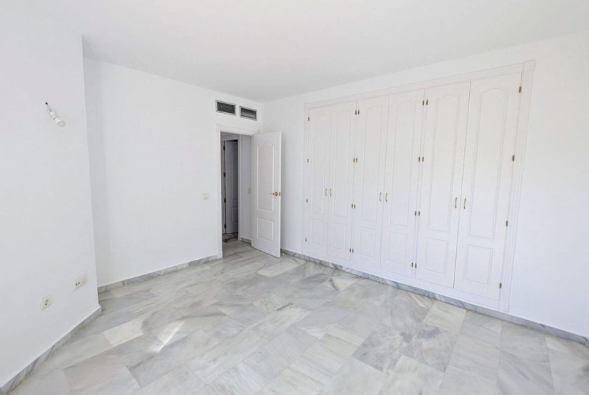 R5014030-Apartment-For-Sale-Puerto-Banus-Penthouse-Duplex-2-Beds-155-Built-16