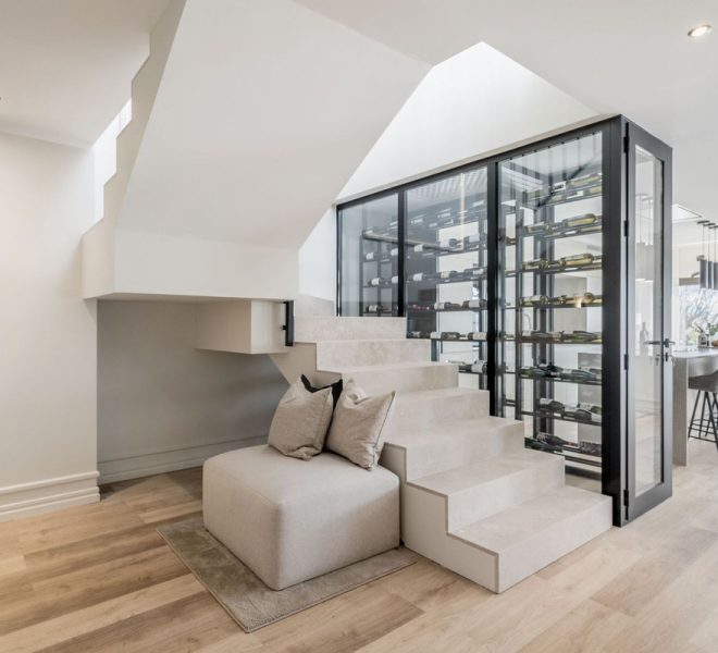 R5014300-Image 1-Penthouse Duplex - 4 Beds - 257 Built