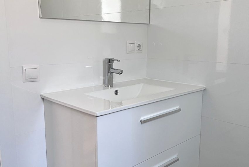 R5014417-Studio-For-Sale-Nueva-Andalucia-Ground-Floor-1-Beds-55-Built-9