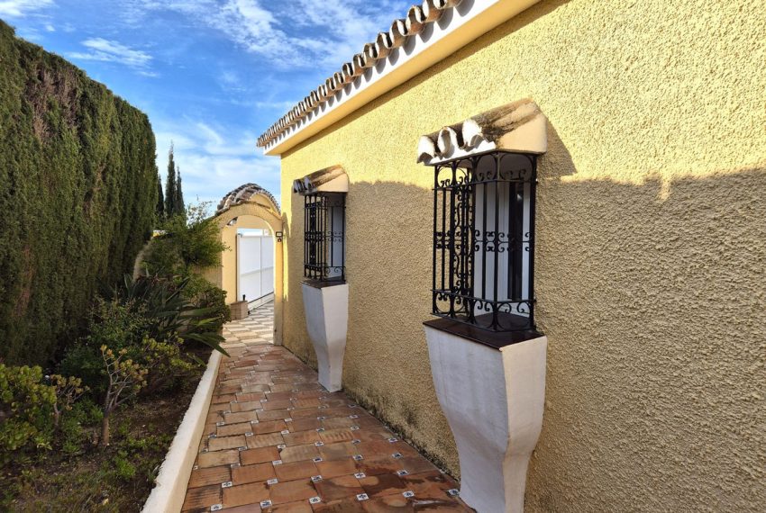 R5015374-Villa-For-Sale-Calahonda-Detached-3-Beds-203-Built-4
