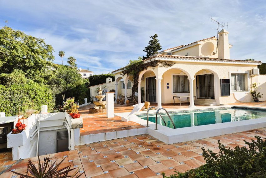 R5015374-Villa-For-Sale-Calahonda-Detached-3-Beds-203-Built