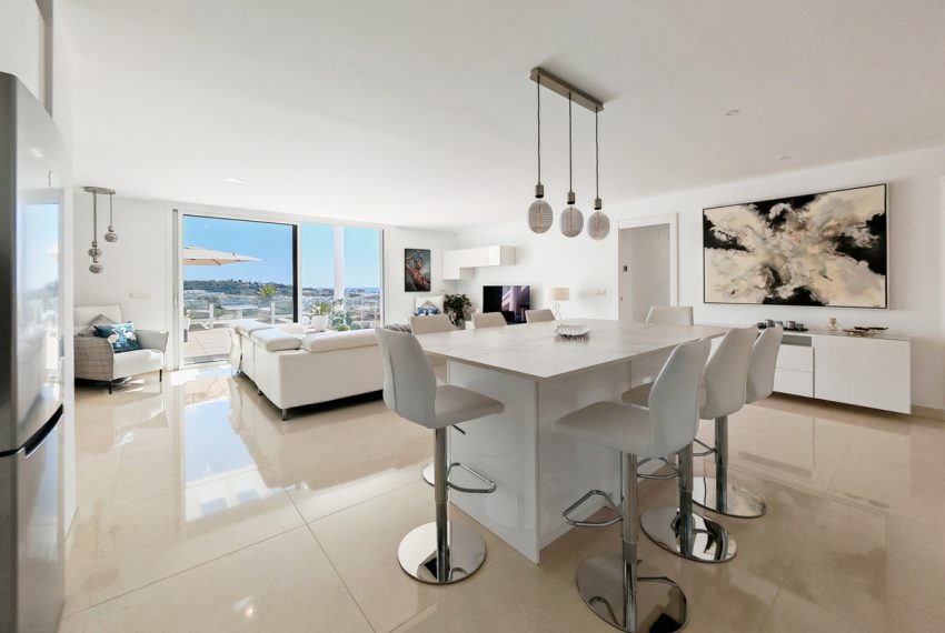 R5015626-Apartment-For-Sale-La-Cala-de-Mijas-Penthouse-4-Beds-159-Built-2