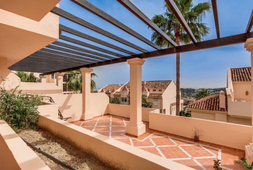 R5015758-Apartment-For-Sale-Nueva-Andalucia-Ground-Floor-2-Beds-266-Built-3