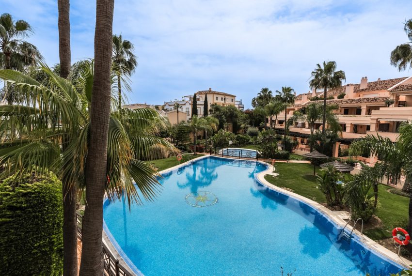 R5015758-Apartment-For-Sale-Nueva-Andalucia-Ground-Floor-2-Beds-266-Built-8