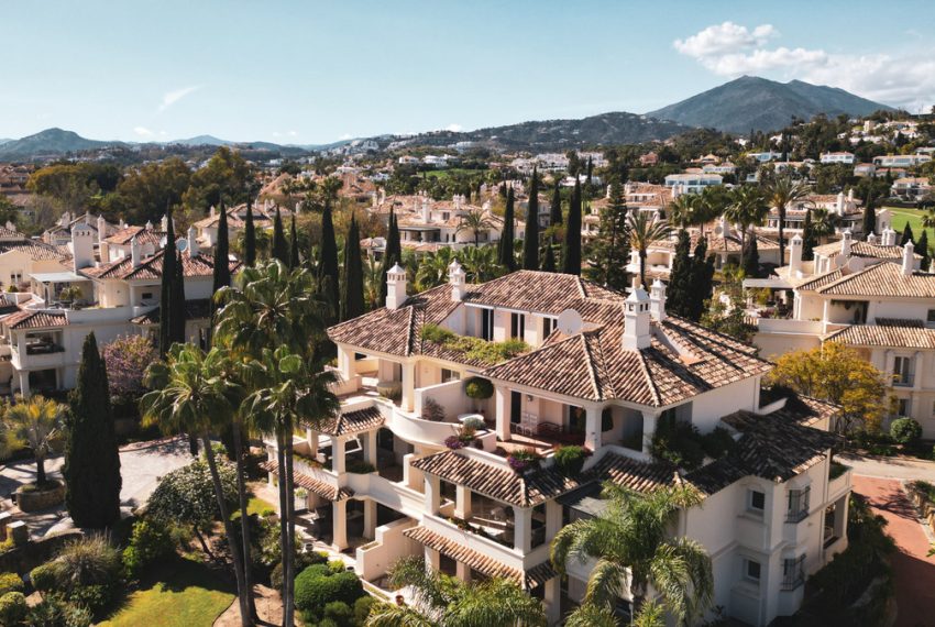 R5015914-Apartment-For-Sale-Nueva-Andalucia-Penthouse-Duplex-3-Beds-303-Built