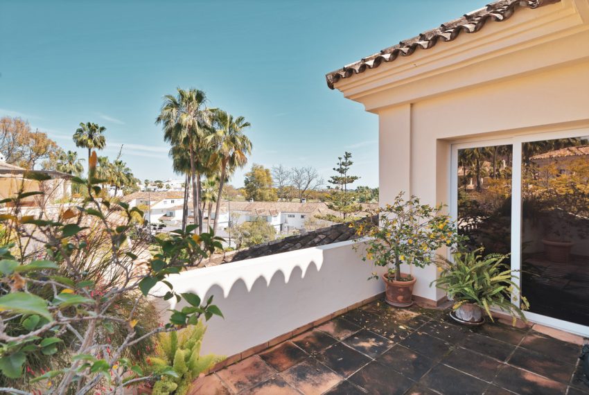 R5015914-Apartment-For-Sale-Nueva-Andalucia-Penthouse-Duplex-3-Beds-303-Built-9