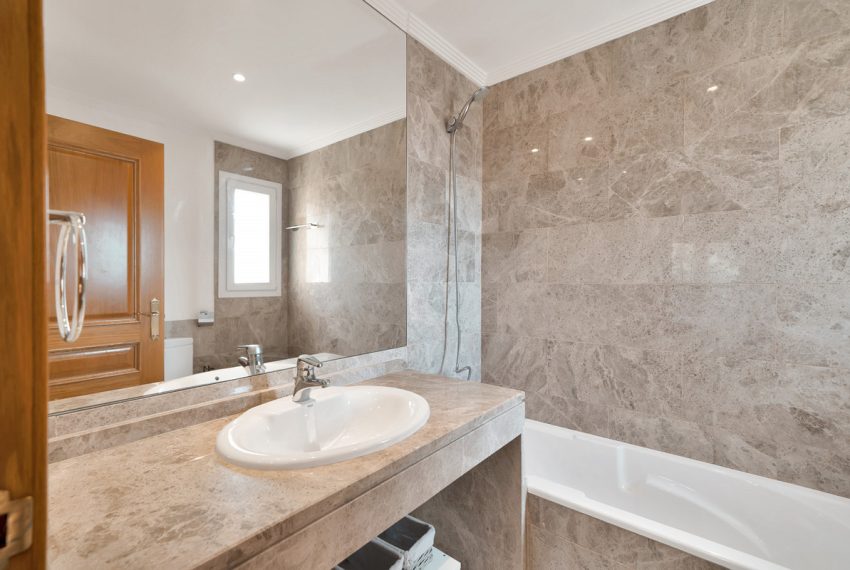 R5015917-Villa-For-Sale-Santa-Clara-Semi-Detached-3-Beds-200-Built-17