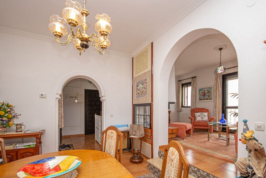 R5015998-Villa-For-Sale-Estepona-Detached-4-Beds-238-Built-15