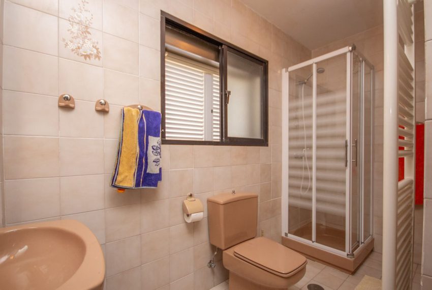 R5015998-Villa-For-Sale-Estepona-Detached-4-Beds-238-Built-16