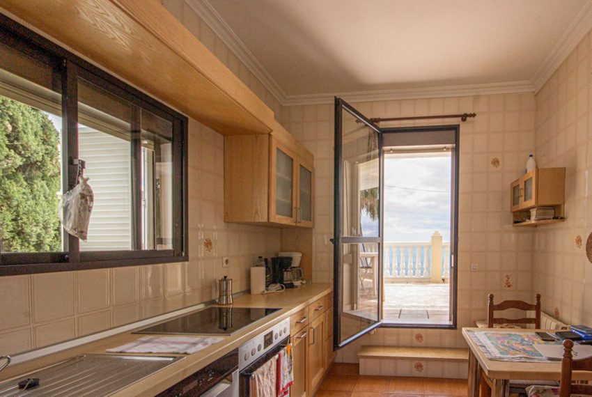 R5015998-Villa-For-Sale-Estepona-Detached-4-Beds-238-Built-6