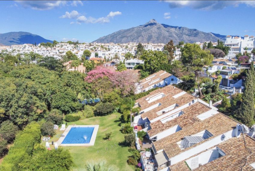 R5016001-Townhouse-For-Sale-Puerto-Banus-Terraced-3-Beds-150-Built