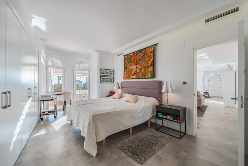 R5016589-Apartment-For-Sale-The-Golden-Mile-Middle-Floor-2-Beds-212-Built-15