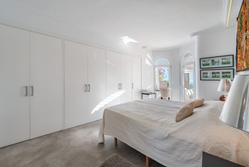 R5016589-Apartment-For-Sale-The-Golden-Mile-Middle-Floor-2-Beds-212-Built-19