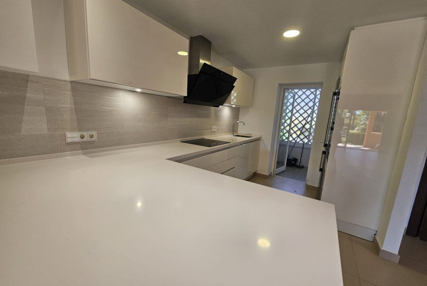 R5016826-Villa-For-Sale-Benahavis-Semi-Detached-4-Beds-250-Built-10