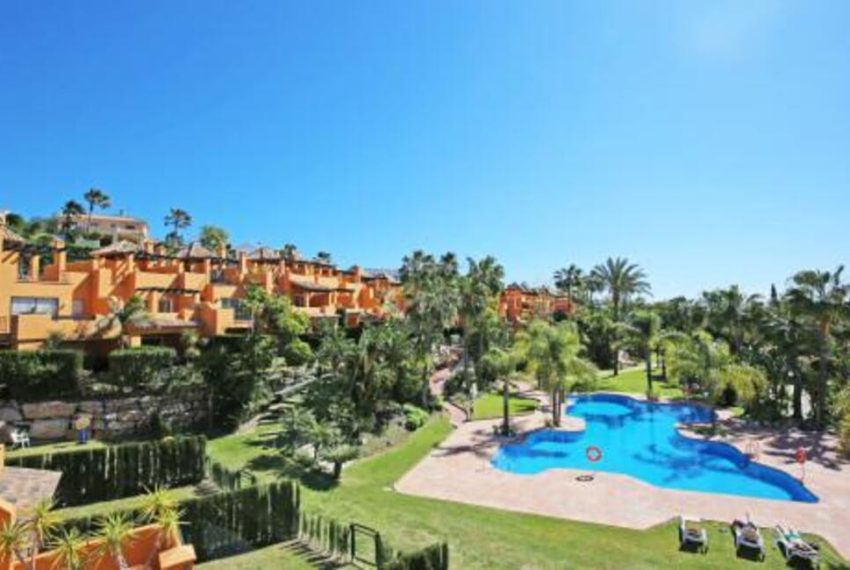 R5016826-Villa-For-Sale-Benahavis-Semi-Detached-4-Beds-250-Built