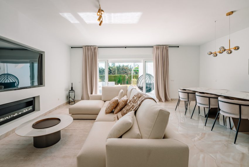 R5017051-Townhouse-For-Sale-Nueva-Andalucia-Terraced-4-Beds-310-Built-2