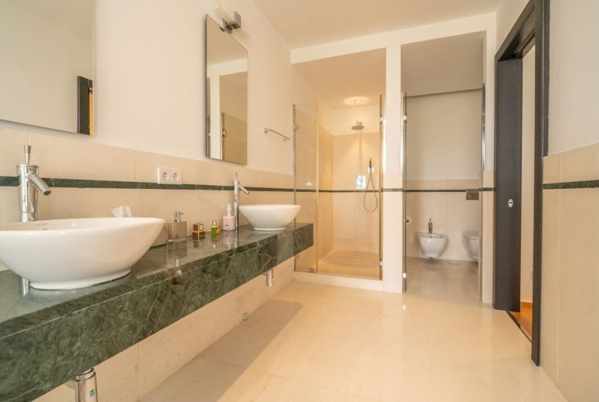 R5017132-Townhouse-For-Sale-Sierra-Blanca-Terraced-3-Beds-300-Built-7