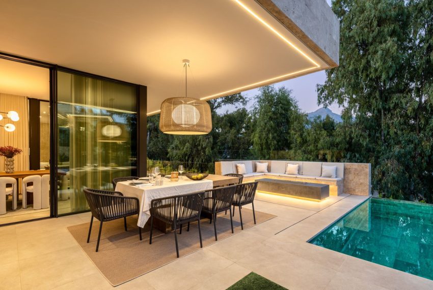 R5017135-Villa-For-Sale-Nueva-Andalucia-Detached-6-Beds-785-Built-4