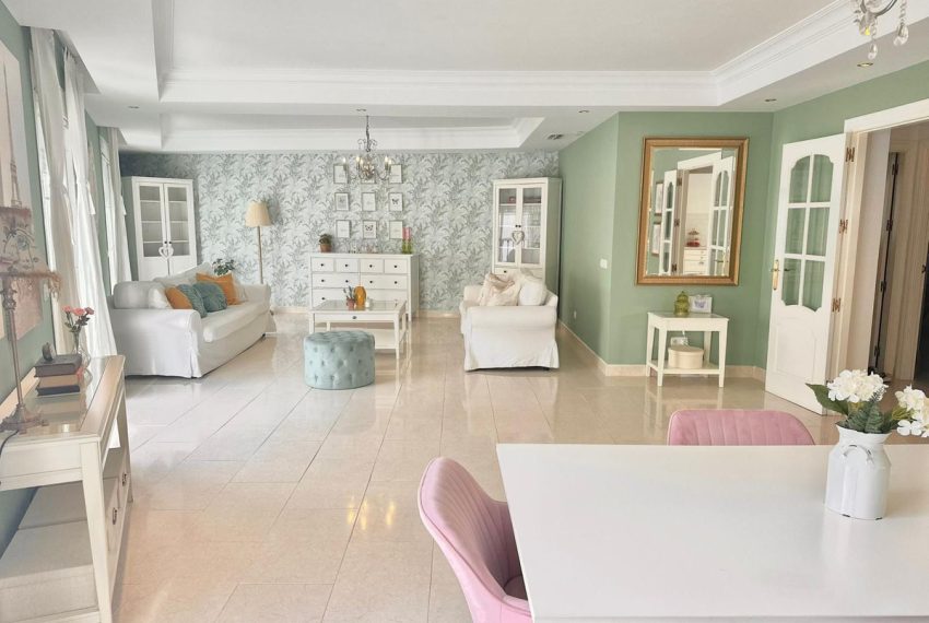 R5017267-Villa-For-Sale-Ojen-Detached-4-Beds-340-Built-1