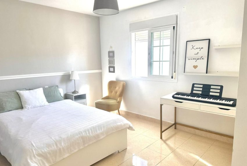 R5017267-Villa-For-Sale-Ojen-Detached-4-Beds-340-Built-12