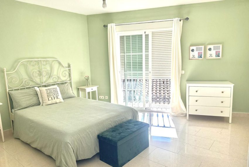 R5017267-Villa-For-Sale-Ojen-Detached-4-Beds-340-Built-14