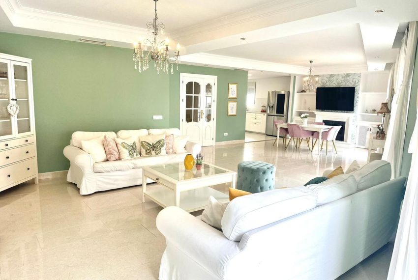 R5017267-Villa-For-Sale-Ojen-Detached-4-Beds-340-Built-6