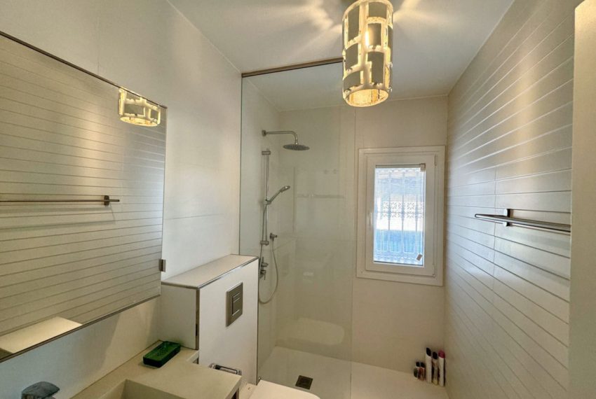 R5017348-Villa-For-Sale-Estepona-Detached-6-Beds-275-Built-10
