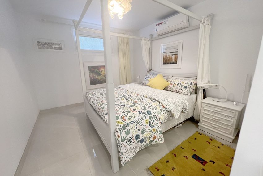R5017348-Villa-For-Sale-Estepona-Detached-6-Beds-275-Built-9