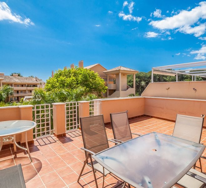 R5017525-Image 1-Penthouse - 2 Beds - 120 Built