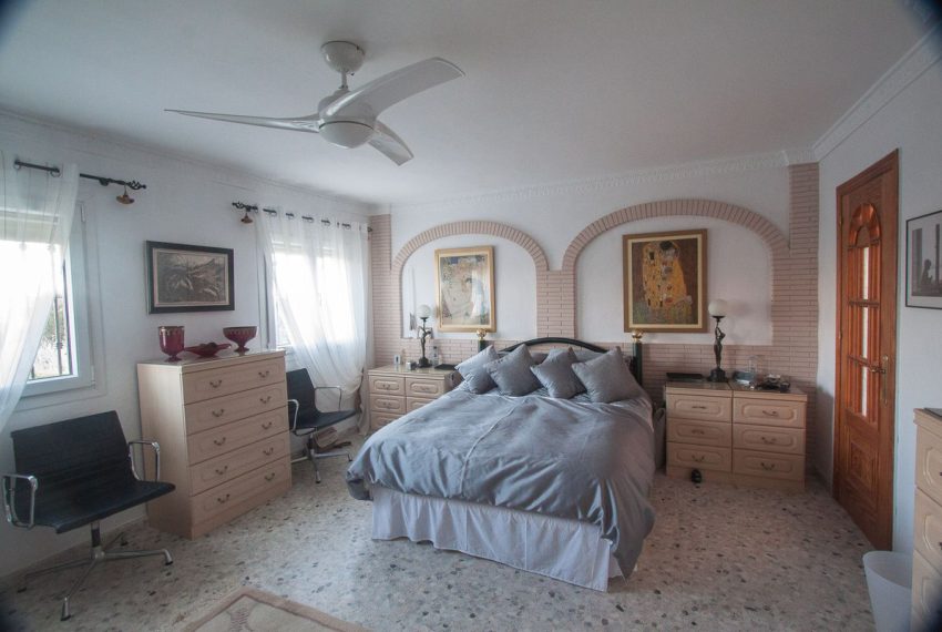R5017591-Villa-For-Sale-Estepona-Finca-4-Beds-343-Built-13