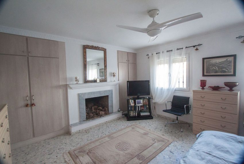 R5017591-Villa-For-Sale-Estepona-Finca-4-Beds-343-Built-14