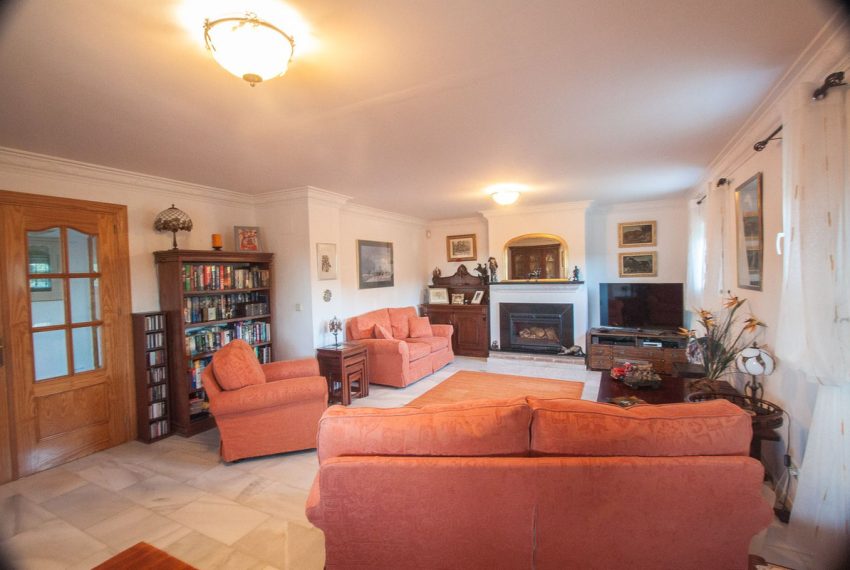 R5017591-Villa-For-Sale-Estepona-Finca-4-Beds-343-Built-7