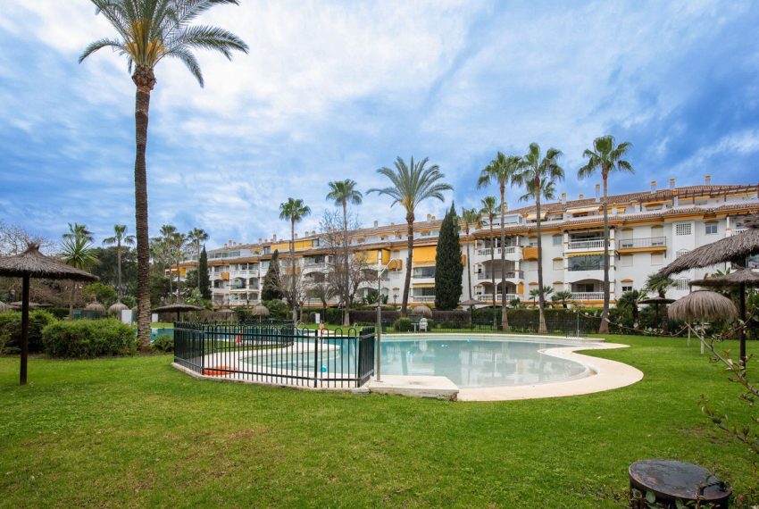 R5017843-Apartment-For-Sale-Puerto-Banus-Penthouse-2-Beds-93-Built