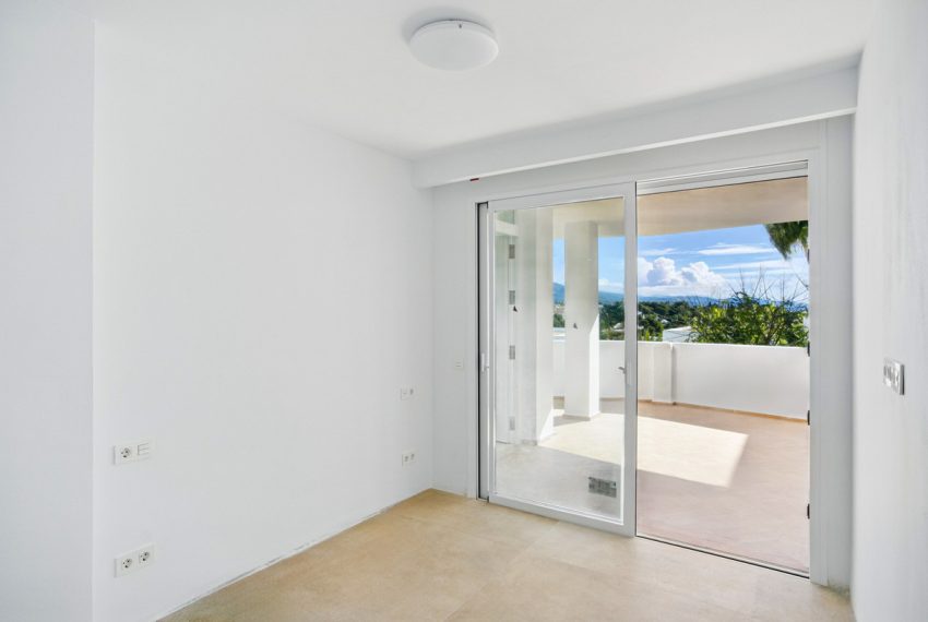 R5018095-Apartment-For-Sale-Nueva-Andalucia-Middle-Floor-2-Beds-101-Built-10