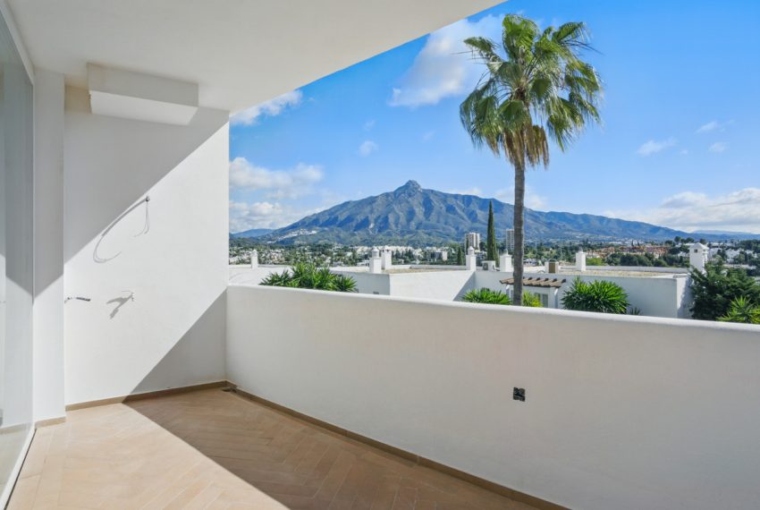 R5018095-Apartment-For-Sale-Nueva-Andalucia-Middle-Floor-2-Beds-101-Built-6