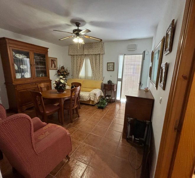 R5018419-Image 1-Terraced - 2 Beds - 80 Built