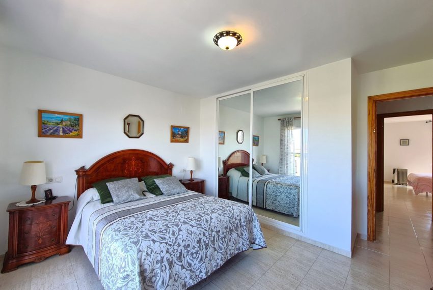 R5018458-Villa-For-Sale-Estepona-Semi-Detached-3-Beds-115-Built-4