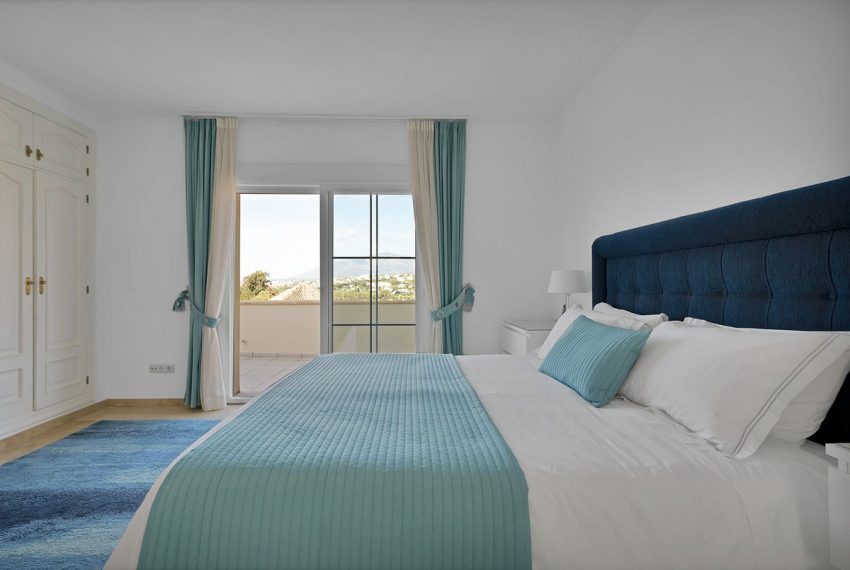 R5018464-Villa-For-Sale-El-Paraiso-Detached-4-Beds-501-Built-15